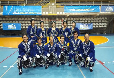 Integrantes del Conjunto Folclórico PUCV participaron en la presentación de Illapu en el Festival de Viña del Mar - Foto 2