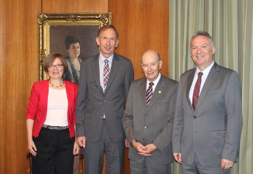 PUCV firma convenio marco de colaboración con Universidad Católica de Ciencias Aplicadas de Alemania - Foto 1