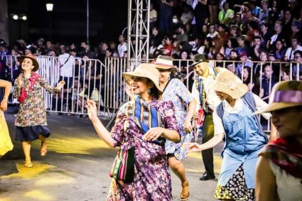 Conjunto Folclórico PUCV participó en 52° Festival Nacional Folklore de San Bernardo - Foto 3