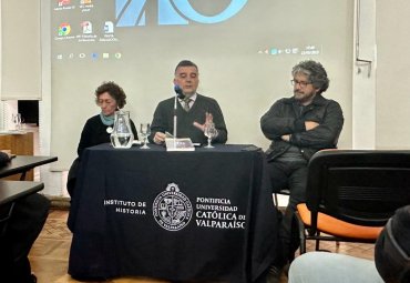 Profesor presentó libro sobre estado de bienestar, crisis y neoliberalismo - Foto 2