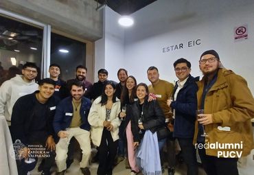 Ingenieros Civiles PUCV se reencuentran en el nuevo edificio de su Escuela - Foto 1