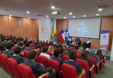 PUCV y Embajada de Italia realizan seminario sobre biodiversidad marina