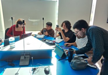 Periodismo PUCV integra la Inteligencia Artificial en la formación de sus estudiantes