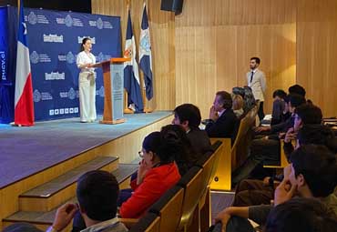 Encuentro interescolar reunió a estudiantes en torno a la educación económica y financiera