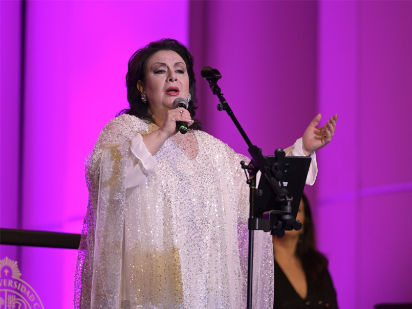 Verónica Villarroel deleitó a público en gala lírica realizada en Teatro Municipal de Viña del Mar