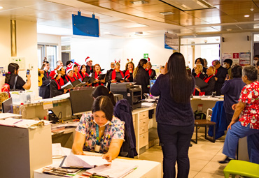 Universidad llevó el espíritu navideño hasta el hospital Gustavo Fricke