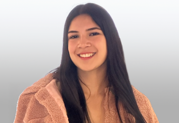 Nueva estudiante se matricula en Ingeniería Civil Química vía Ingreso Especial