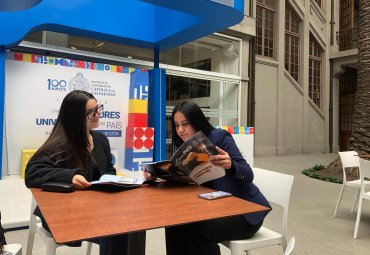 Revista “Somos PUCV” ofrece un retrato del país que sueñan las y los estudiantes