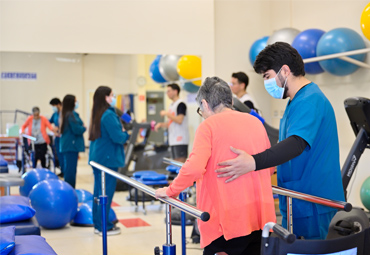 Universidad implementa nueva normativa sobre sana convivencia y protección de salud mental en campos clínicos