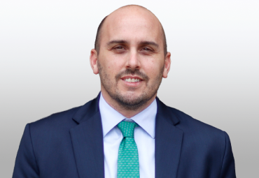 Alumni Andrés Longton regresa al parlamento como senador por la Región de Valparaíso