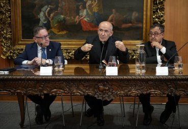 Cuerpos colegiados de la Universidad se reúnen con el Cardenal José Tolentino de Mendonça
