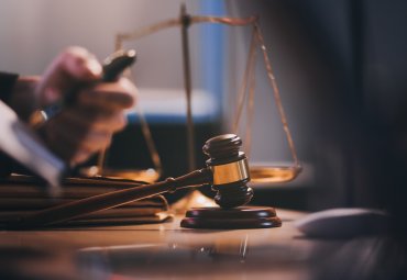 Investigación analiza los delitos asociados a la insolvencia y sus desafíos en el nuevo marco legal