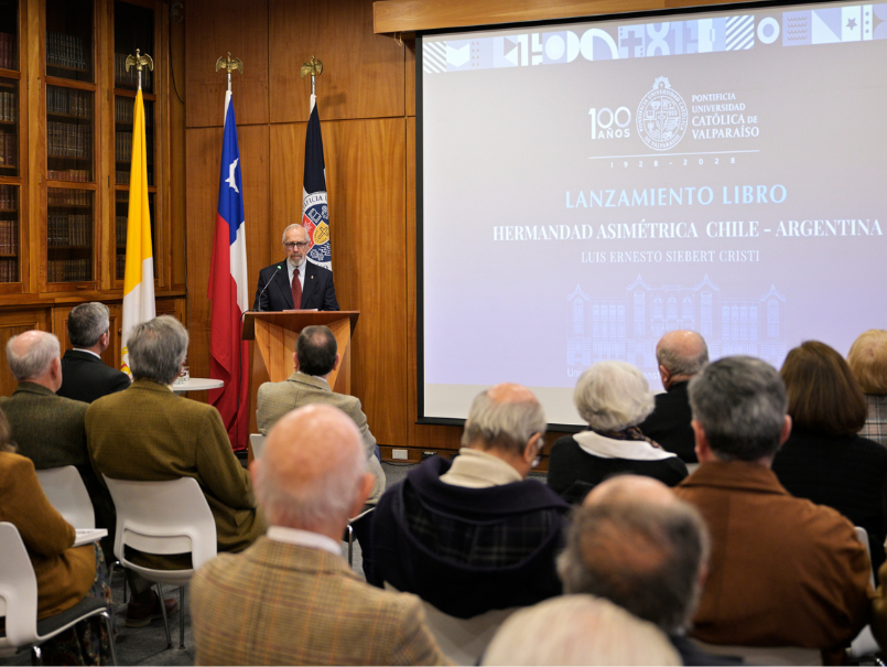 Presentan libro que analiza la relación histórica y geopolítica entre Chile y Argentina