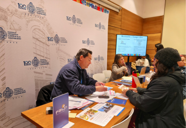 VIDEO: Feria de Beneficios acerca oportunidades para el bienestar de académicos y personal de apoyo a la Academia