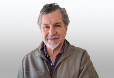 Alumni recopiló valiosa información sobre los orígenes del atletismo en Chile