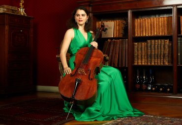 Violonchelista suiza Estelle Revaz se presentará en el Teatro Municipal de Viña del Mar