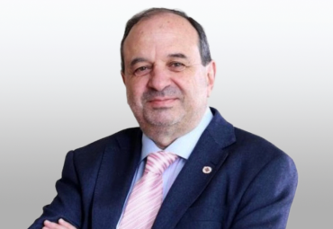 Profesor Rolando Chamy recibe reconocimiento a la Trayectoria en Investigación e Innovación en Sustentabilidad RISS 2026