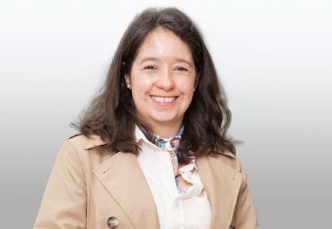 Académica Natalia Gándara obtiene reconocimiento internacional con el SKLAC Article Prize