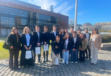 Federación de Estudiantes PUCV visita la Universidad Católica de Argentina para fortalecer liderazgos