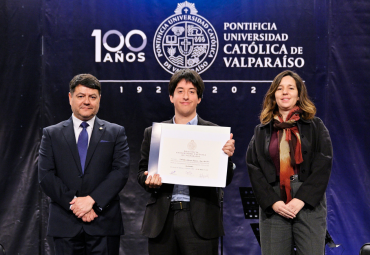 En Teatro Municipal de Viña del Mar se gradúa primera generación de estudiantes de Industria Creativa