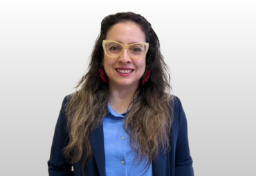 Alumni PUCV destaca entre las semifinalistas del Global Teacher Prize Chile 2026