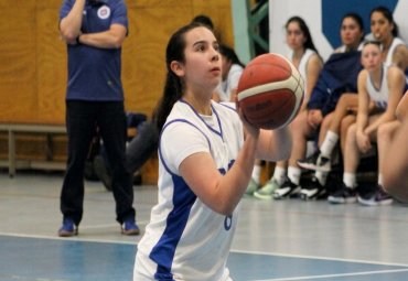 Campeonato Nacional Universitario: PUCV alcanza los cuartos de final en basquetbol