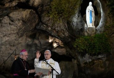 Papa León hizo un llamado a la paz en Lourdes