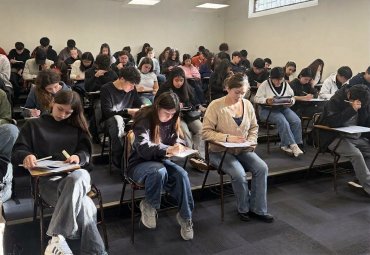 Más de 300 futuros postulantes y sus familias vivieron en la PUCV la experiencia universitaria en nuevo ensayo PAES