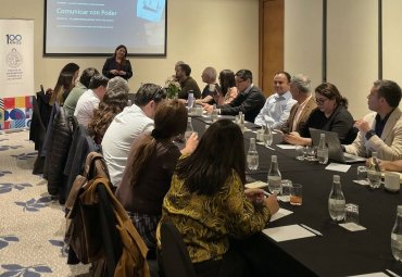 Fortalecen competencias comunicacionales de académicos y autoridades como parte de estrategia de posicionamiento institucional