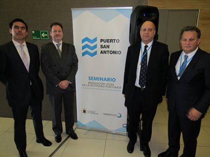 Participativo Seminario sobre actividad portuaria realizaron Centro de Derecho del Mar y Empresa Portuaria de San Antonio