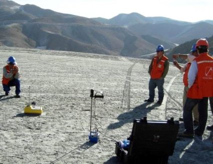 Académico de la FIN-PUCV plantea los nuevos desafíos de innovación en depósitos de residuos mineros