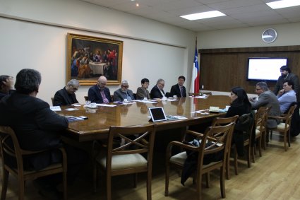 Representantes de consorcio de universidades canadienses visitaron la Facultad de Ingeniería de la PUCV