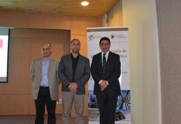 Ministro de Medio Ambiente participa como expositor en seminario de Escuela de Ingeniería Química