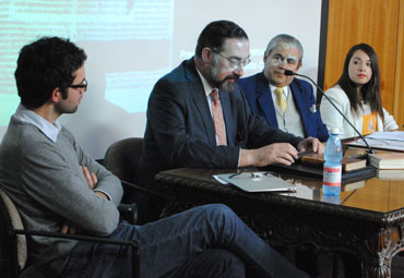 Analizan el Decreto de Graciano en ciclo de conferencias que aborda el patrimonio bibliográfico PUCV