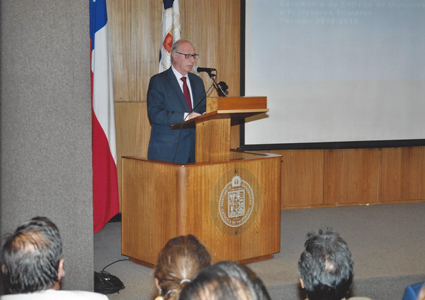 Ceremonia de Entrega de Diplomas a los Profesores Titulares Periodo 2015-2016