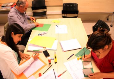 Taller de Design Thinking contó con la participación de 15 profesionales de distintas Unidades académicas de la PUCV