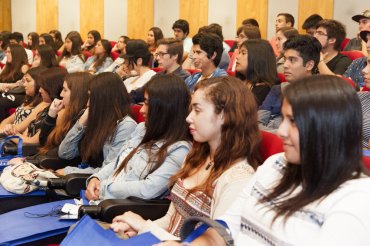 Bienvenida a Novatos 2017 a la Escuela de Comercio PUCV