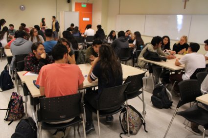 Con la participación de 35 estudiantes de primer año de distintas carreras de la FIN-PUCV se dio inicio al proyecto Ingeniería Circular