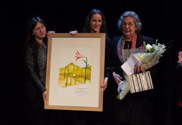 Académica del IMUS recibió inédito Premio Añañuca