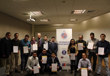 Finaliza primera versión del Diplomado en Gestión Deportiva de la PUCV en Santiago