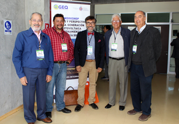Investigadores del GEQ PUCV realizaron workshop sobre generación fotovoltaica y almacenamiento de energía solar