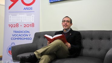 Académico EIC obtiene jerarquía académica adjunta