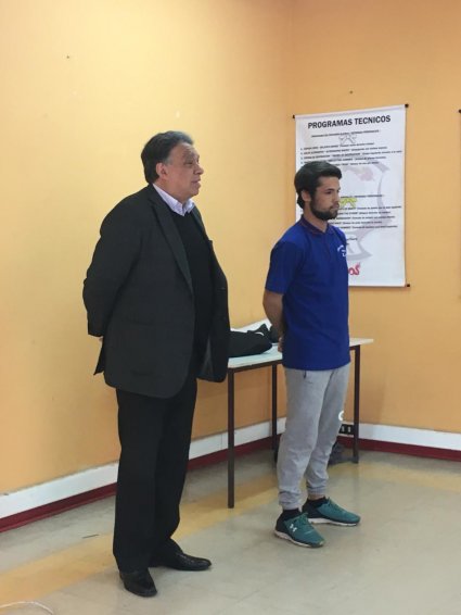 Estudiantes de la Matriz realizan encuentro con Elías Figueroa