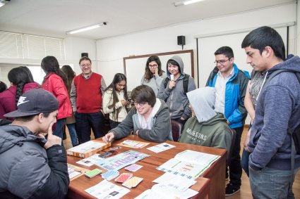 Escuela de Comercio PUCV recibió la visita del Phd. Edgard Cornacchione