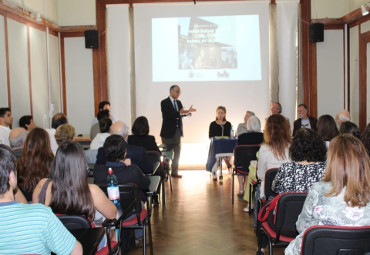 Instituto de Historia presentó libro biográfico de destacado arquitecto autor de numerosas obras en la Región