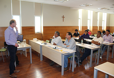 Sindicatos de Trabajadores de Codelco realizaron Curso en Cierre de Faenas Mineras en el CEA