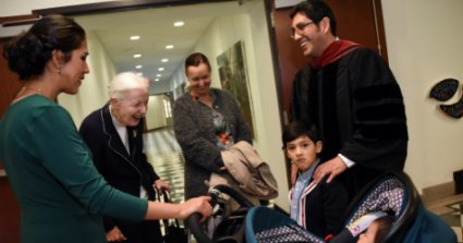 Profesor Salas es recibido en ceremonia oficial por pasantía en Dominican University