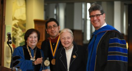 Profesor Salas es recibido en ceremonia oficial por pasantía en Dominican University