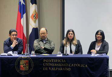 Derecho PUCV acogió presentación de libro sobre el diálogo del estado y los pueblos indígenas