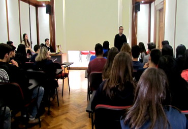 Colegio Poeta Daniel de la Vega ganó el 7° Encuentro Interescolar “Debatiendo Historia”